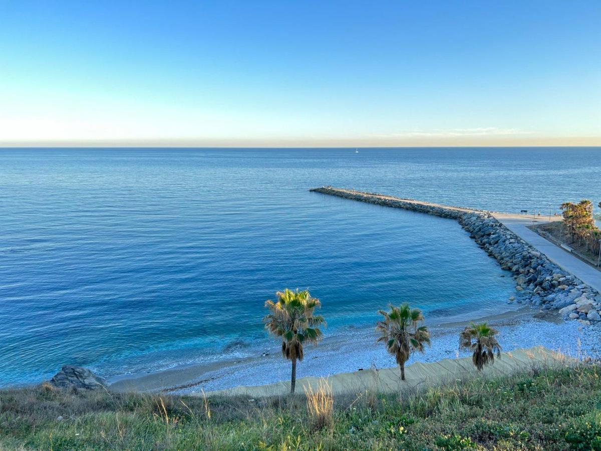 Modern Three-Level Apartment Near The Sea Benalmadena Ngoại thất bức ảnh